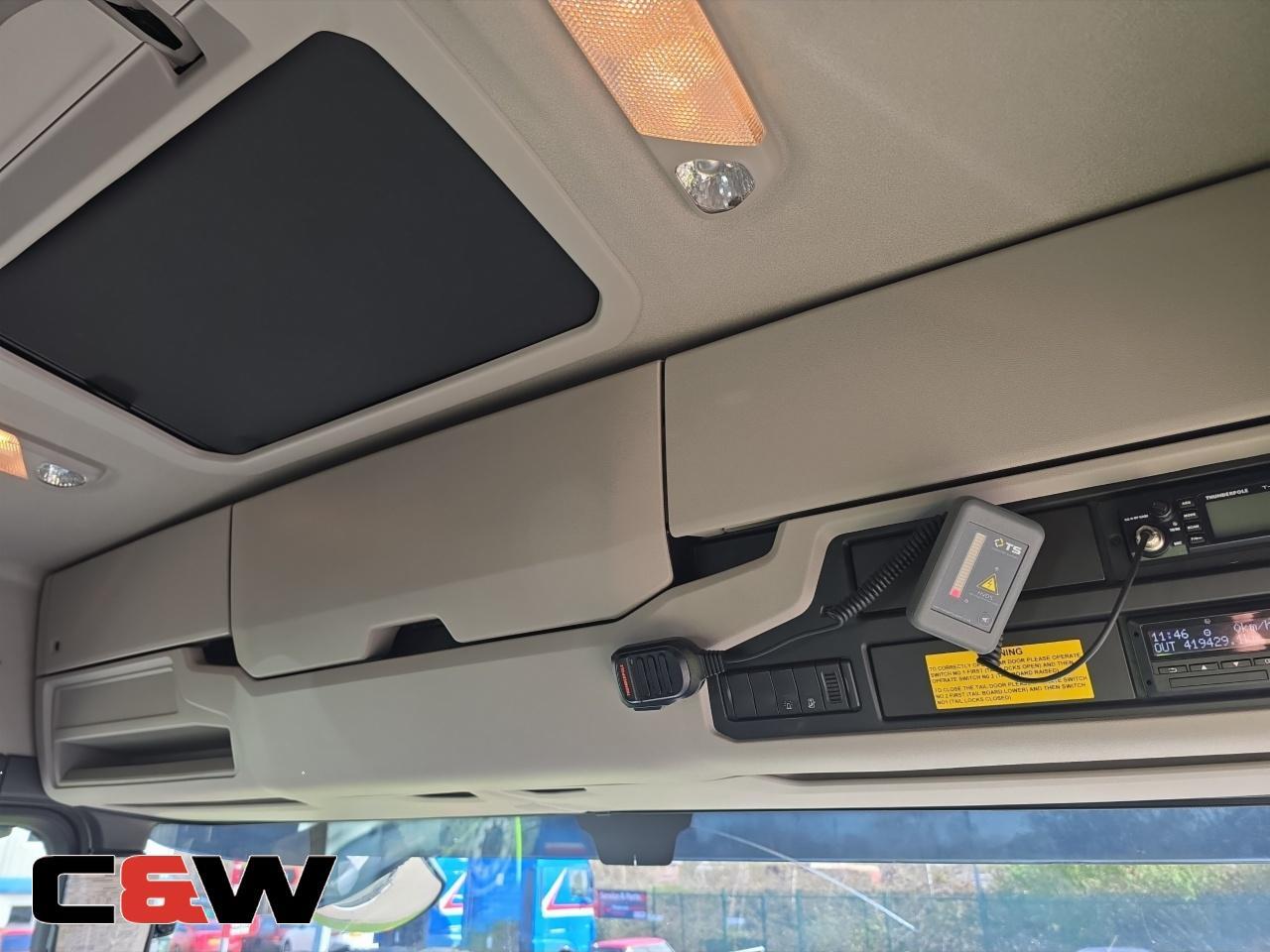Vehicle image 31